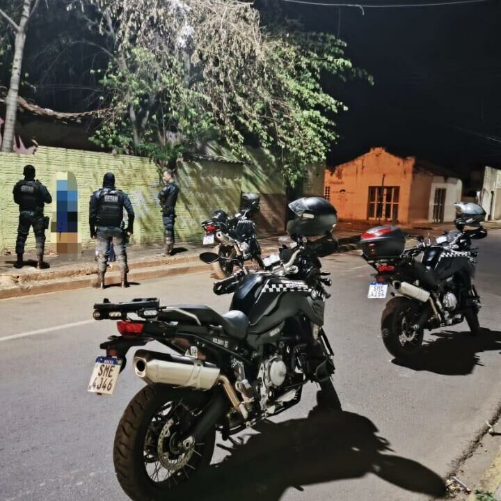 Imagem de compartilhamento para o artigo  Homem com mais de 70 passagens e tornozeleira eletrônica destruída é preso em Três Lagoas da MS Todo dia